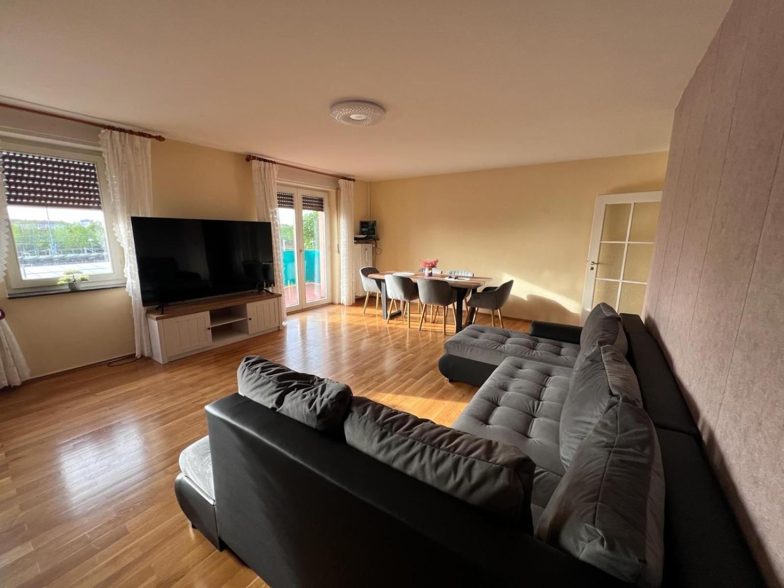 Albert-Schulte-Park Apartment- Worms Esterno foto